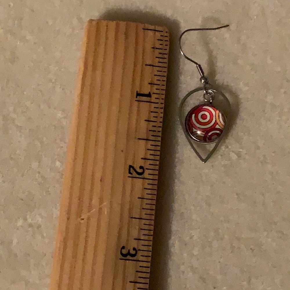 21350 Orange and white tear drop swirl earrings - Picture 5 of 7